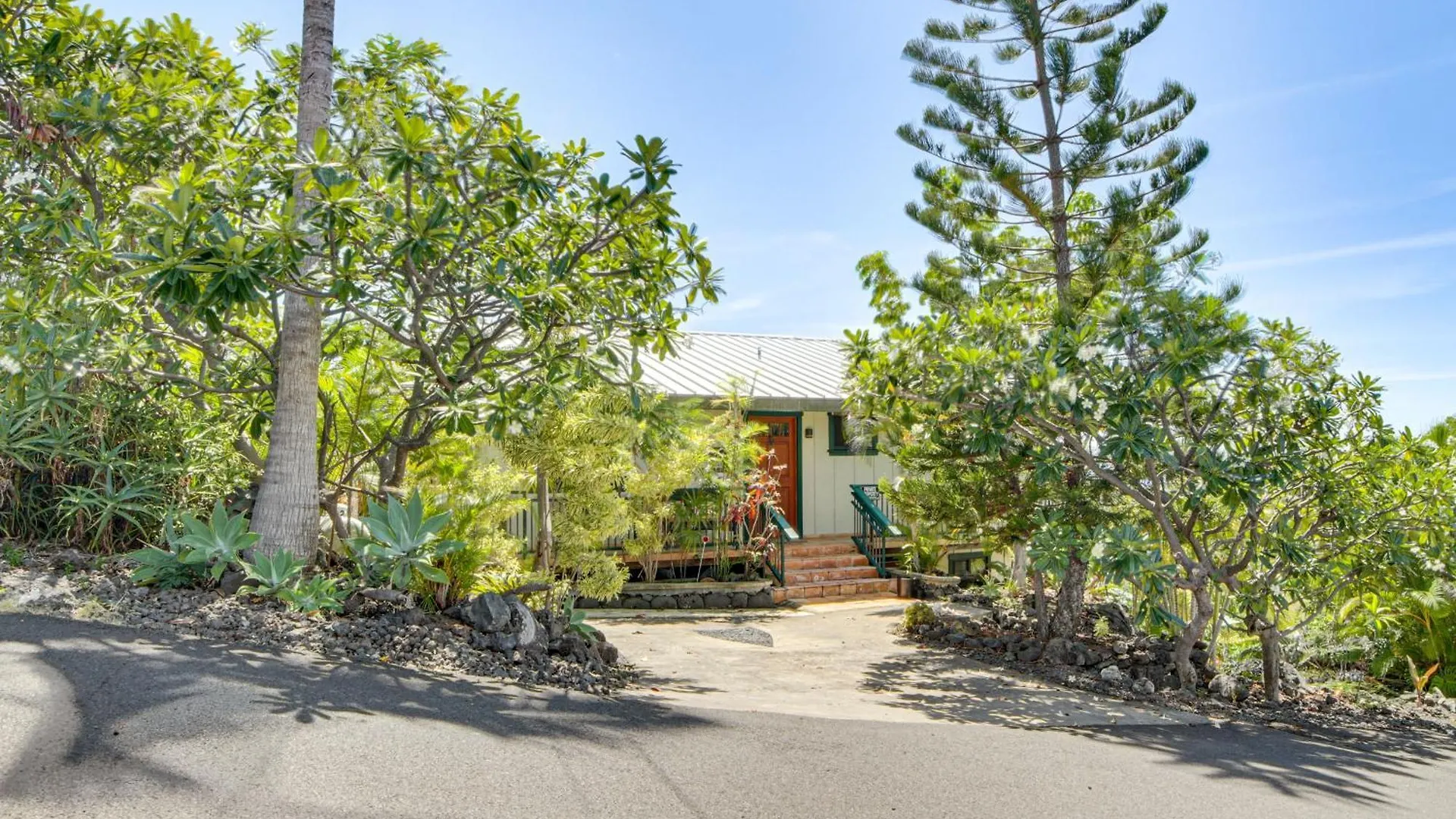 Semesterbostad Ocean-View Bungalow Walk To Pebbles Beach! Hookena